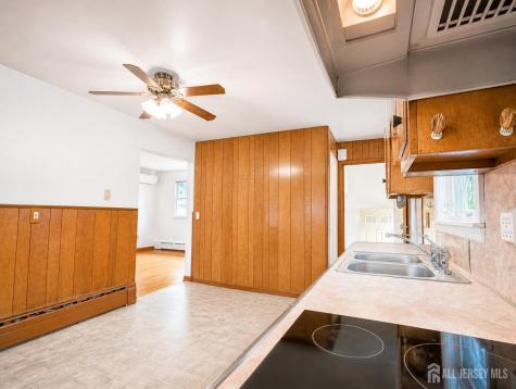 107 Madison Avenue Dunellen NJ 08812