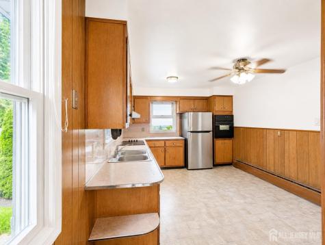107 Madison Avenue Dunellen NJ 08812