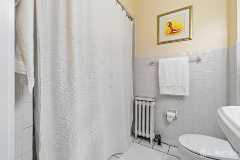 115-117 Harrell Avenue Woodbridge Proper NJ 07095