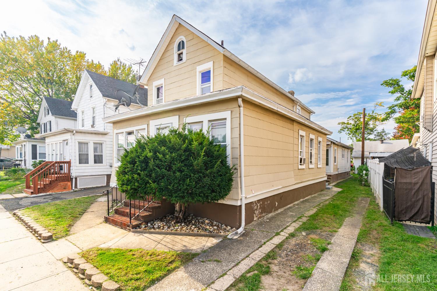17 George Street South River NJ 08882