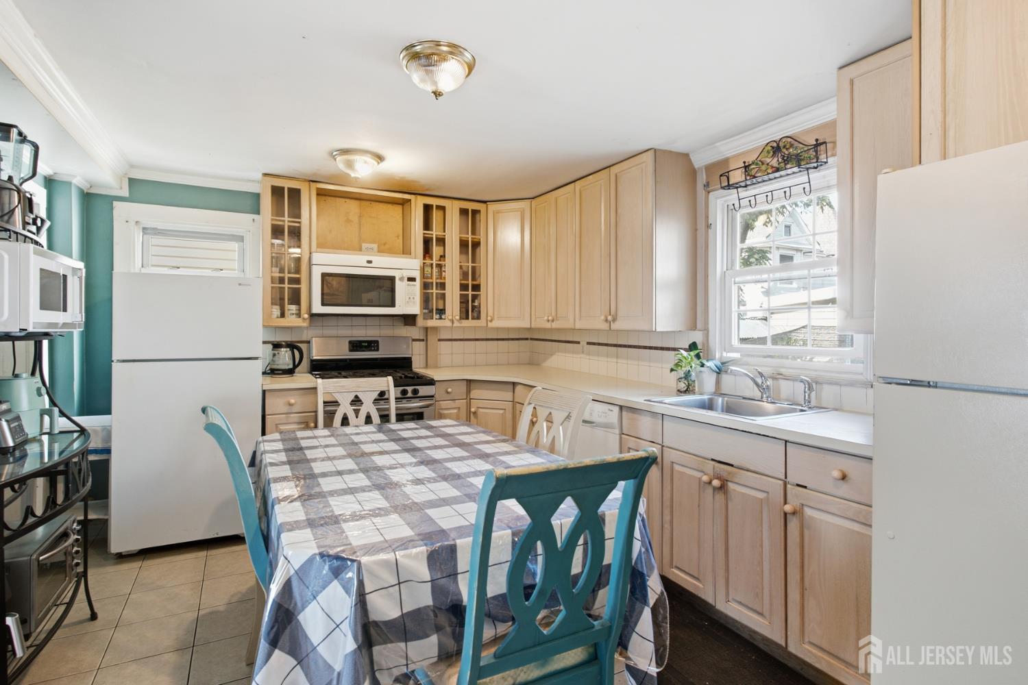 17 George Street South River NJ 08882
