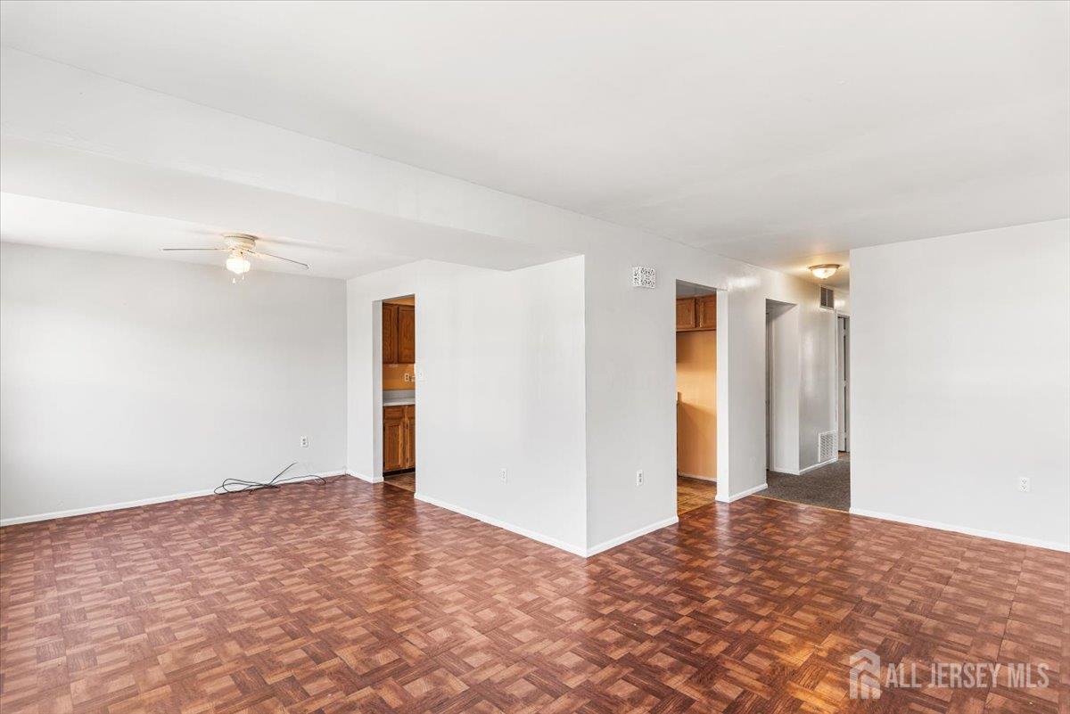 32 Mckinley Avenue Carteret NJ 07008
