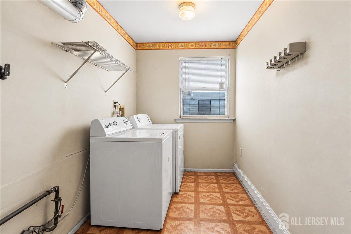 32 Mckinley Avenue Carteret NJ 07008
