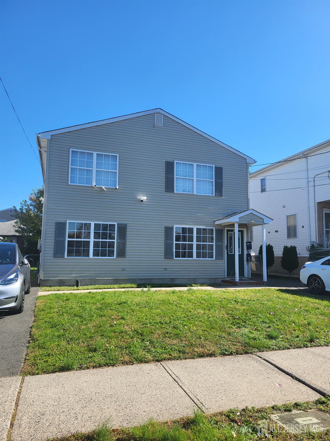 32 Mckinley Avenue Carteret NJ 07008