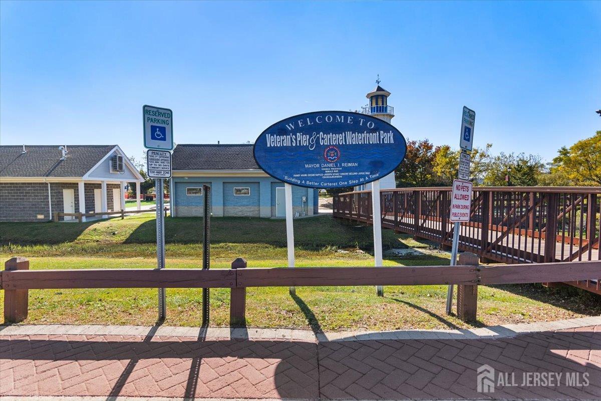 32 Mckinley Avenue Carteret NJ 07008