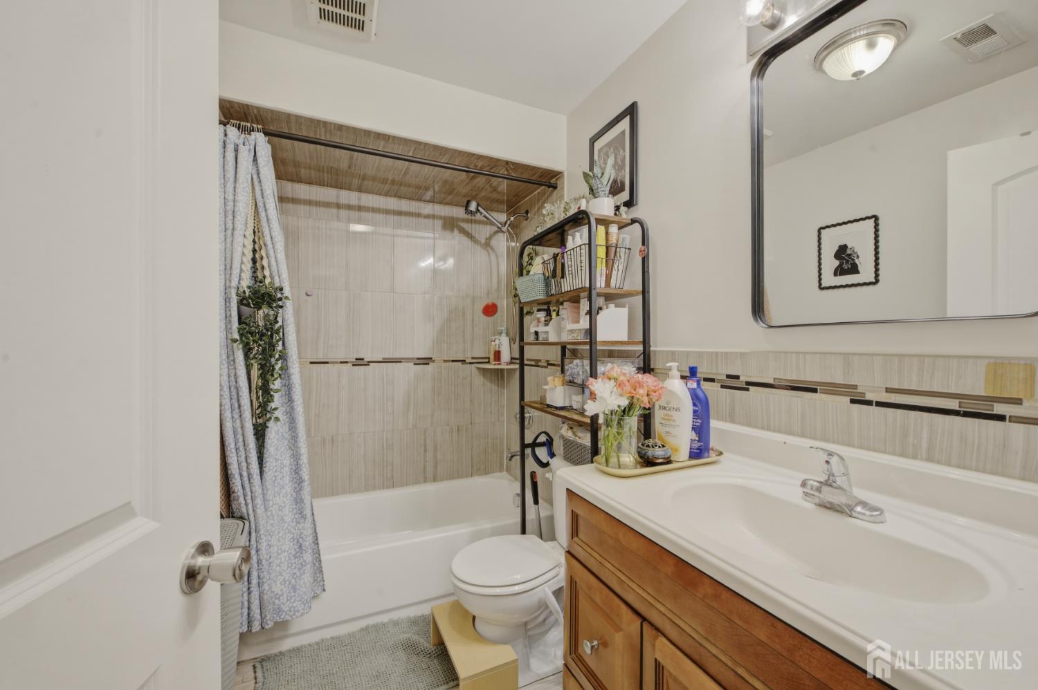 149 Bellair Place Newark NJ 07104
