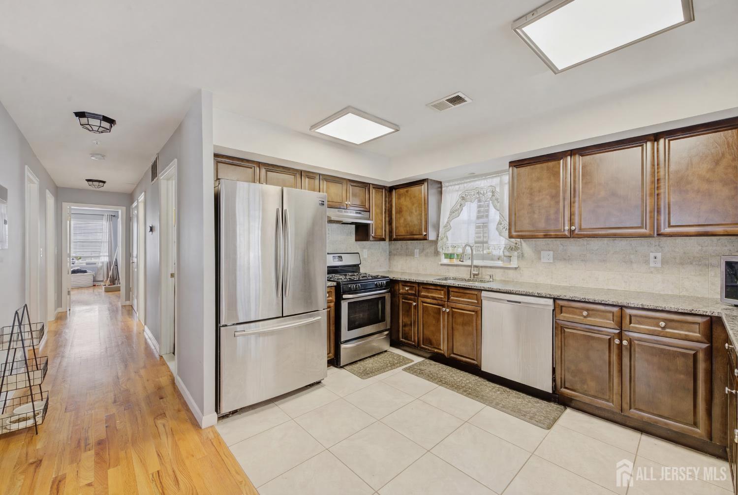 149 Bellair Place Newark NJ 07104