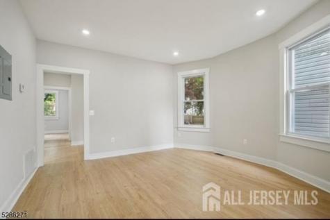 60 Cambridge Street East Orange NJ 07018