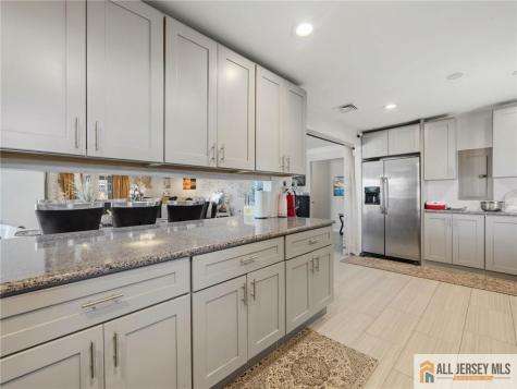 899 Green Street Iselin NJ 08830