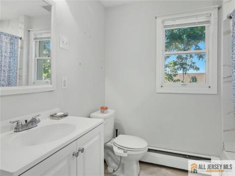 899 Green Street Iselin NJ 08830