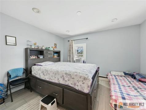 899 Green Street Iselin NJ 08830