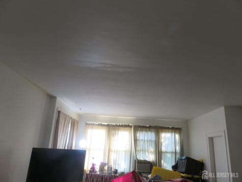 68 Catalpa Avenue Perth Amboy NJ 08861