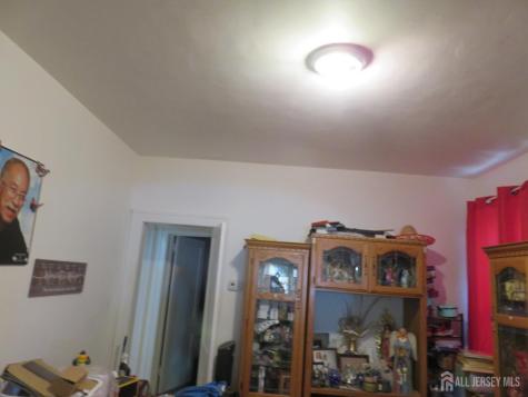 68 Catalpa Avenue Perth Amboy NJ 08861