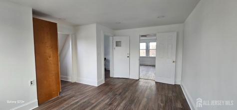 212 3rd Street Newark NJ 07107