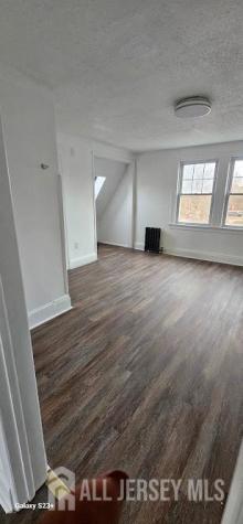 212 3rd Street Newark NJ 07107