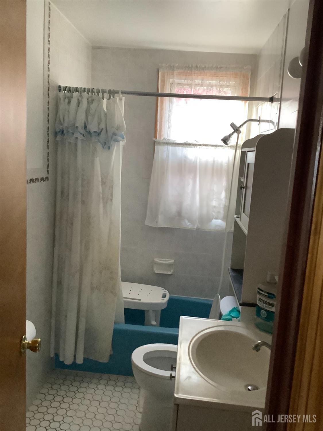 492 Sayre Avenue Perth Amboy NJ 08861