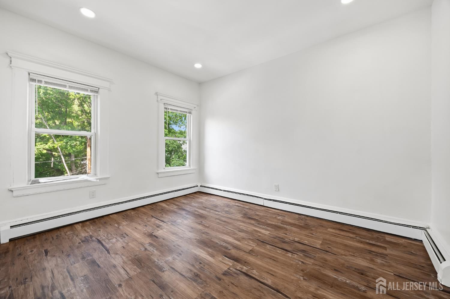 94 Eaton Place East Orange NJ 07017