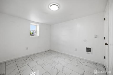 94 Eaton Place East Orange NJ 07017