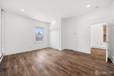 94 Eaton Place East Orange NJ 07017