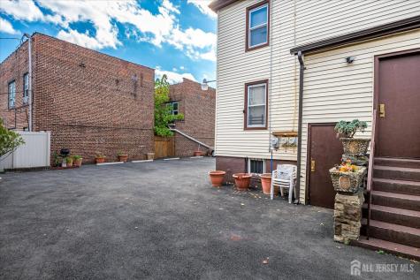 312 Rhode Island Avenue East Orange NJ 07018