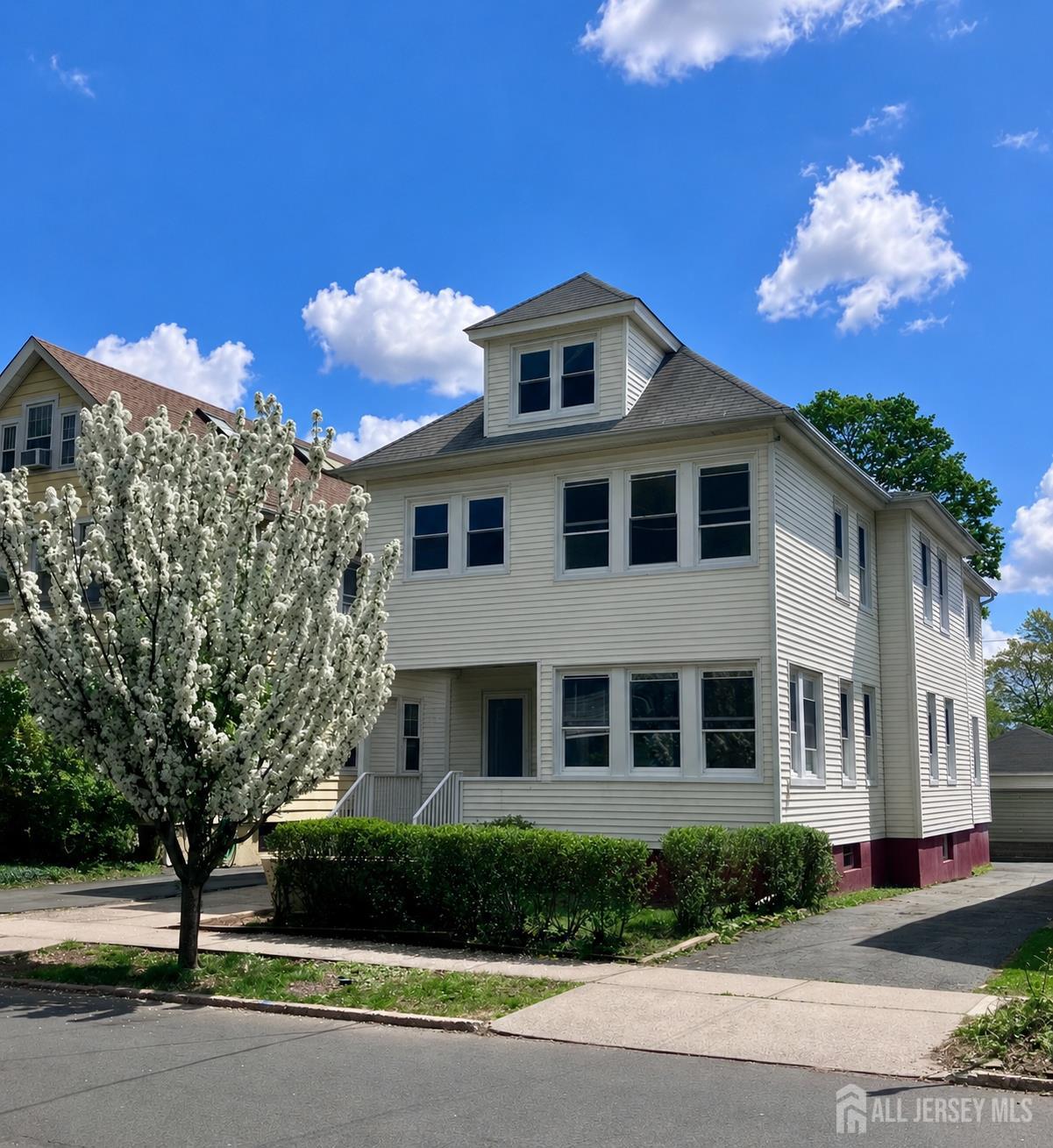 324 Harper Place Highland Park NJ 08904