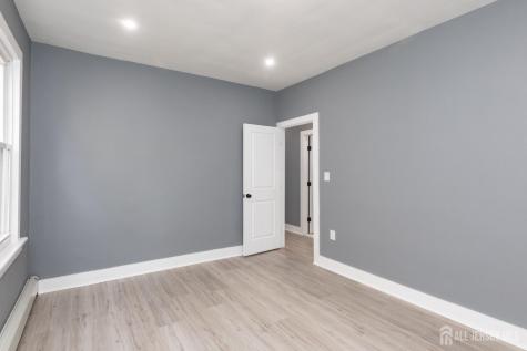 324 Harper Place Highland Park NJ 08904