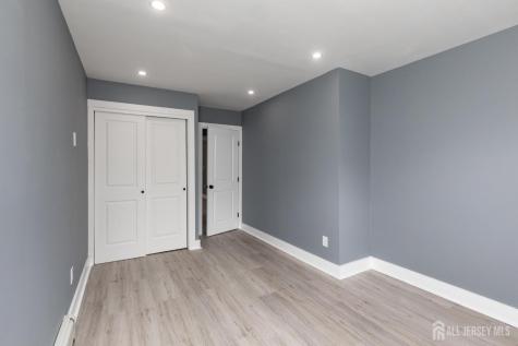324 Harper Place Highland Park NJ 08904