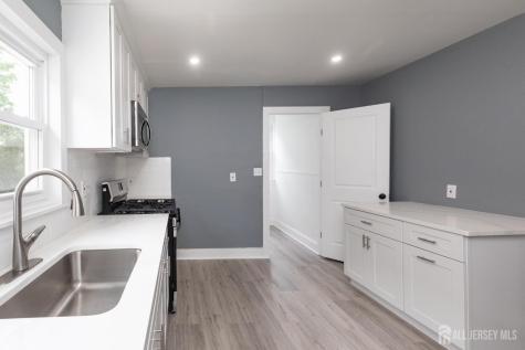 324 Harper Place Highland Park NJ 08904