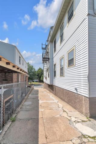 133-135 23rd Avenue Paterson NJ 07513