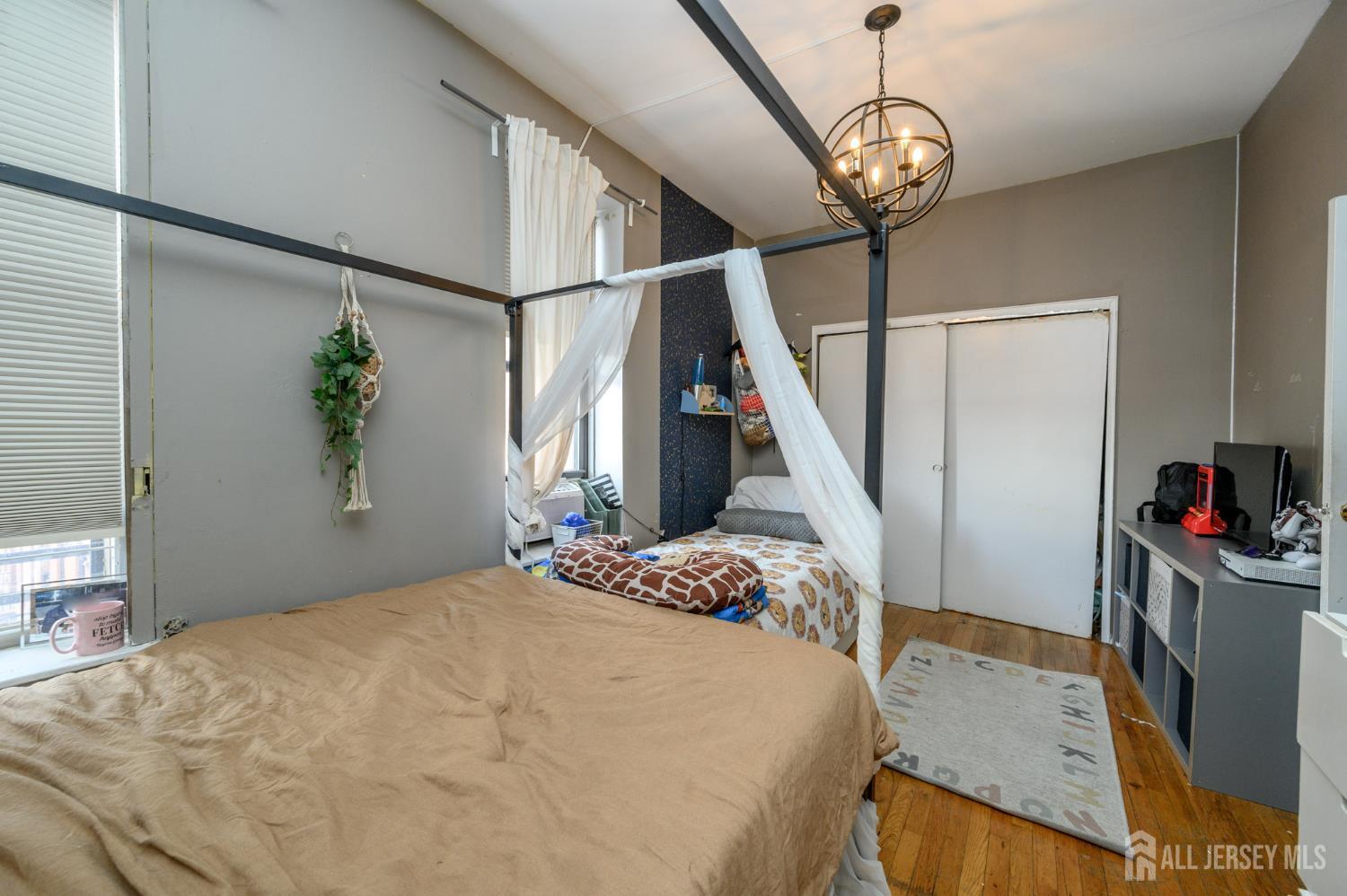 548 Bramhall Avenue Jersey City NJ 07304