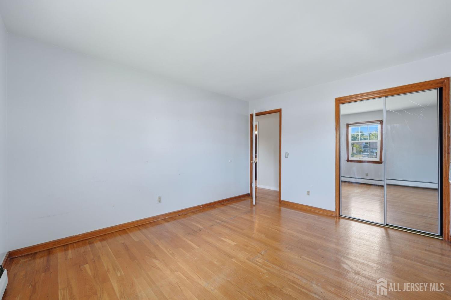 10 N Washington Avenue N Colonia NJ 07067