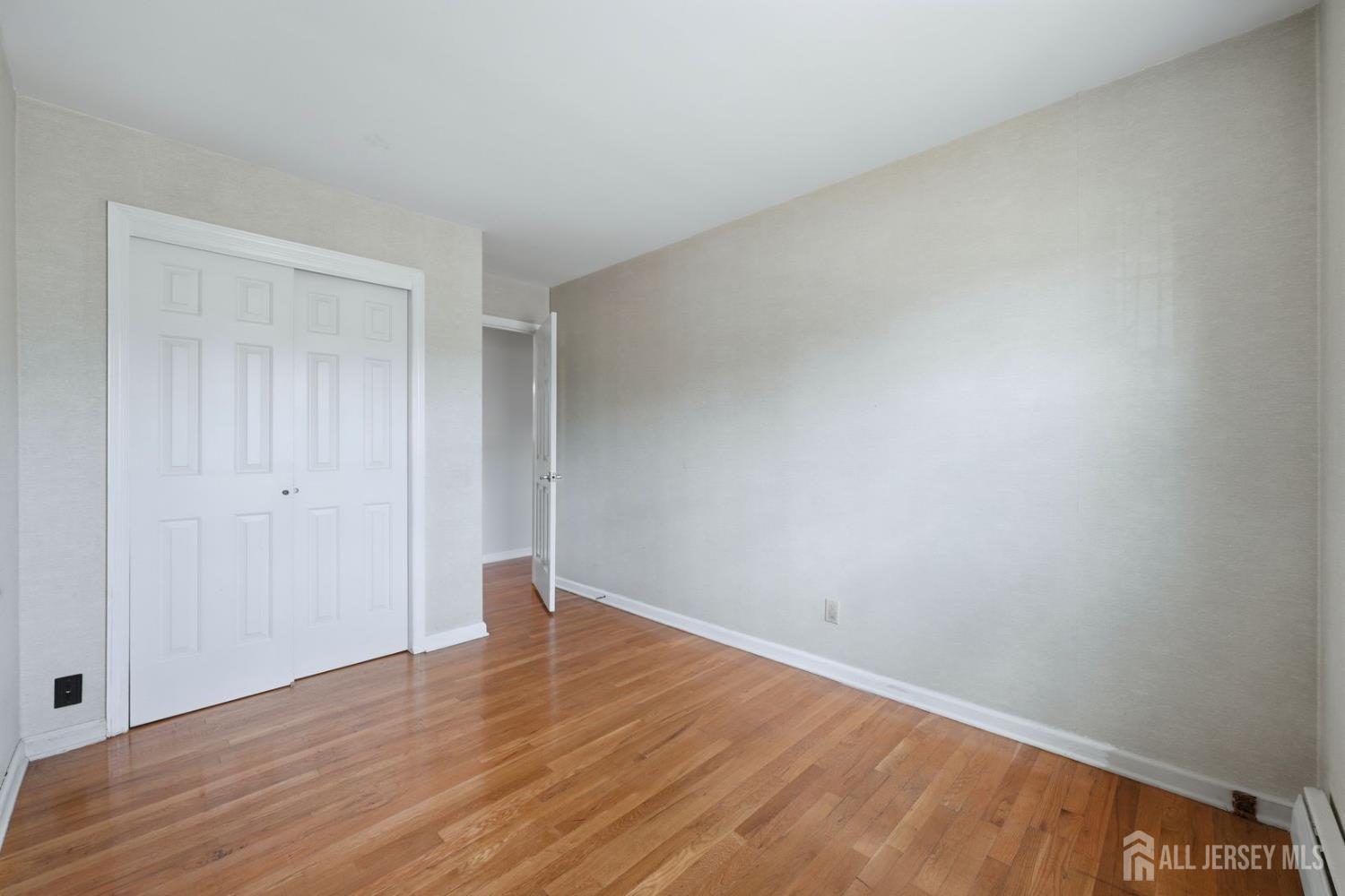 10 N Washington Avenue N Colonia NJ 07067