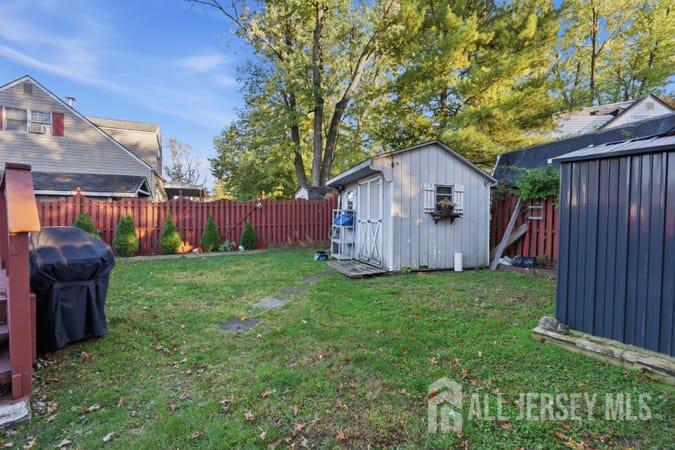 2 Keegan Place Sayreville NJ 08872