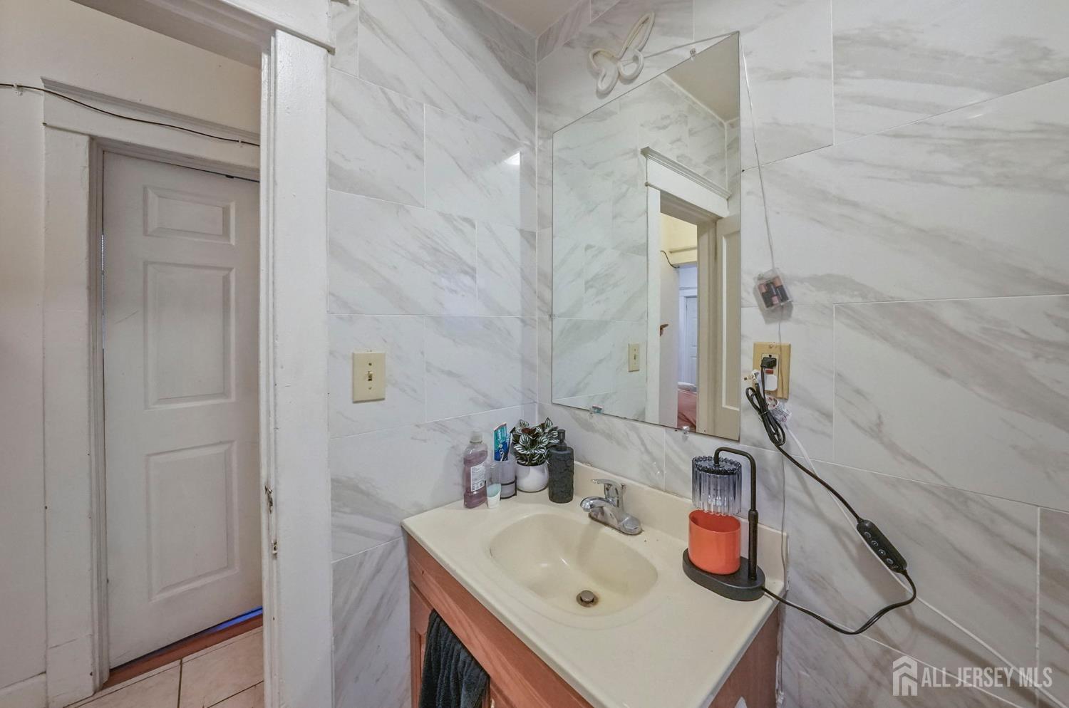 43 Robinson Street New Brunswick NJ 08901