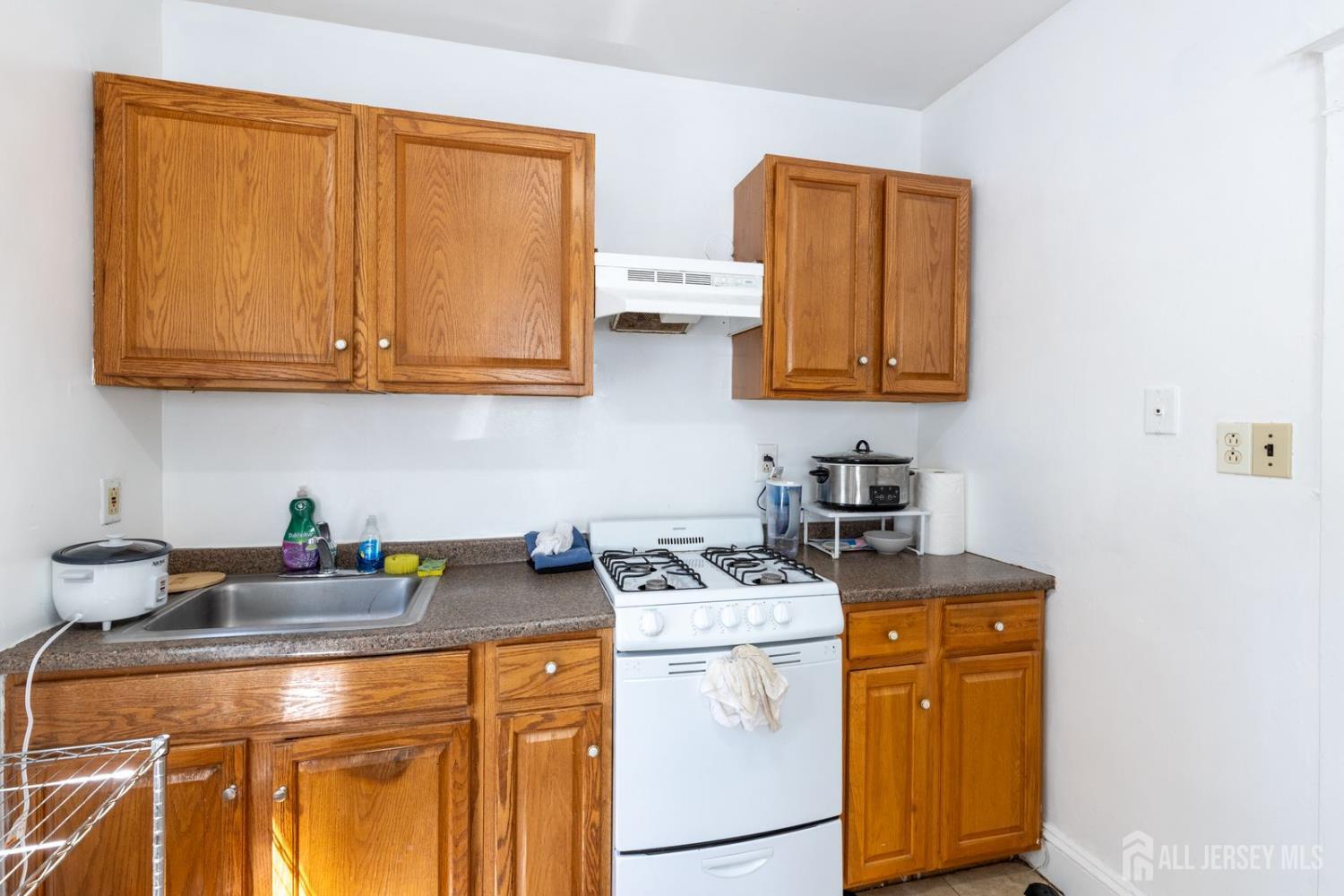 28 Suydam Street New Brunswick NJ 08901