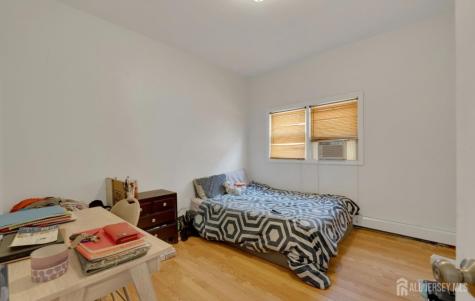 106 Broughton Avenue Bloomfield NJ 07003