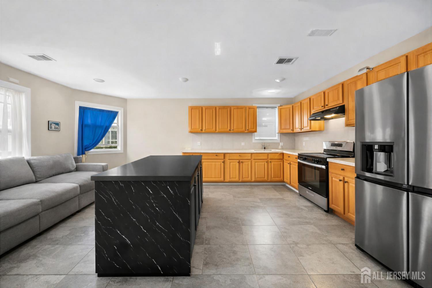 421-423 Magie Avenue Elizabeth NJ 07208