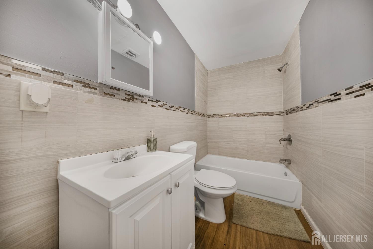 421-423 Magie Avenue Elizabeth NJ 07208