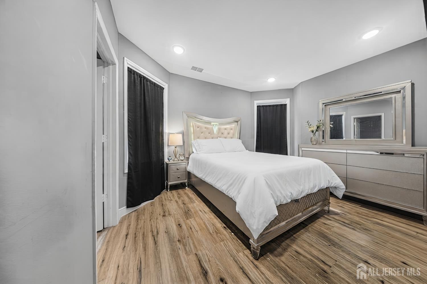421-423 Magie Avenue Elizabeth NJ 07208