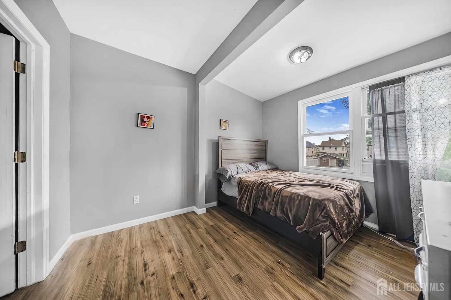 421-423 Magie Avenue Elizabeth NJ 07208