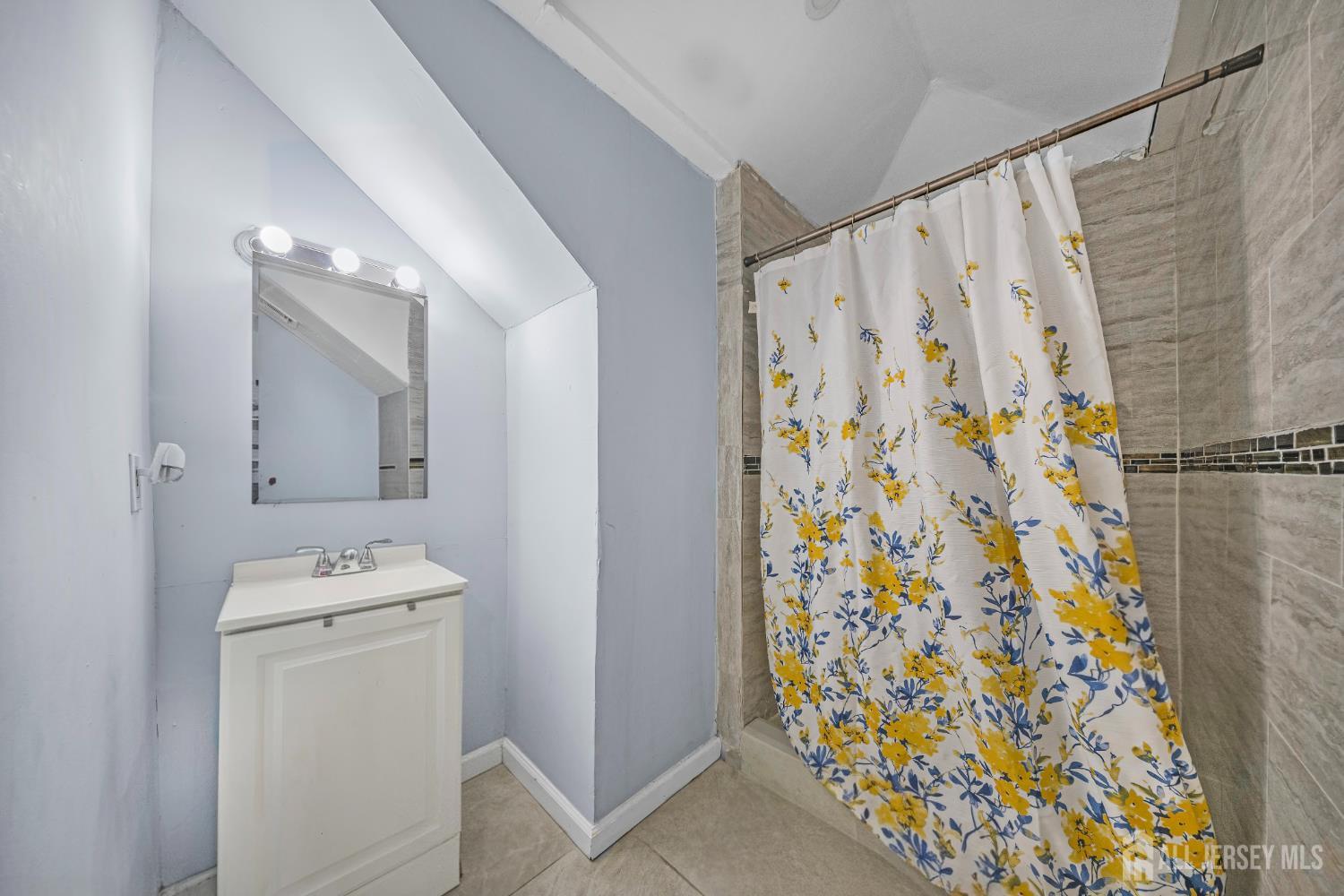 421-423 Magie Avenue Elizabeth NJ 07208