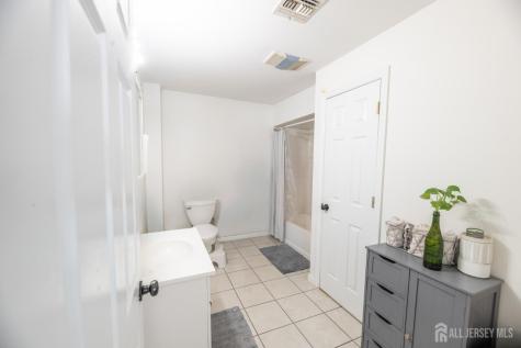 637 Main Street Sayreville NJ 08872