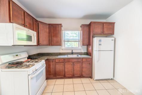 637 Main Street Sayreville NJ 08872