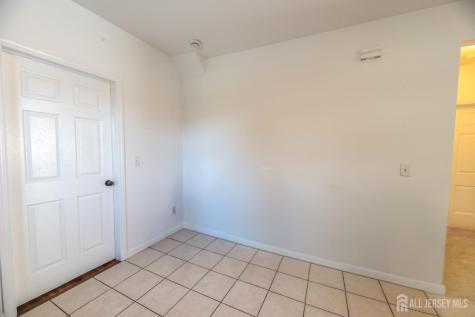 637 Main Street Sayreville NJ 08872