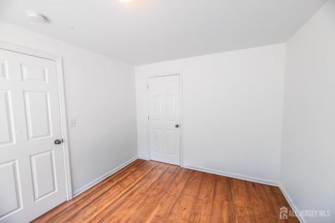 637 Main Street Sayreville NJ 08872