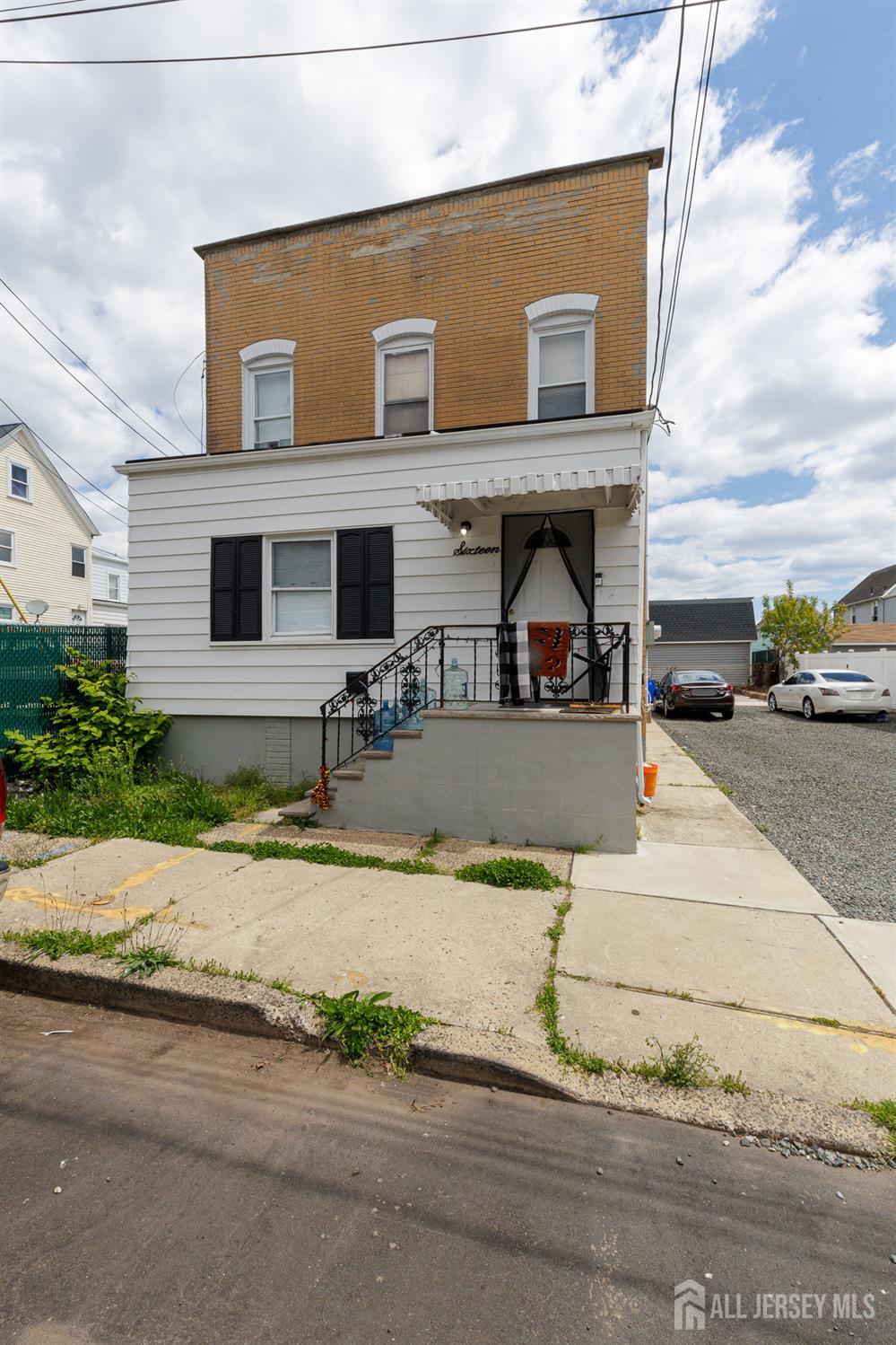16 Somerset Street Carteret NJ 07008