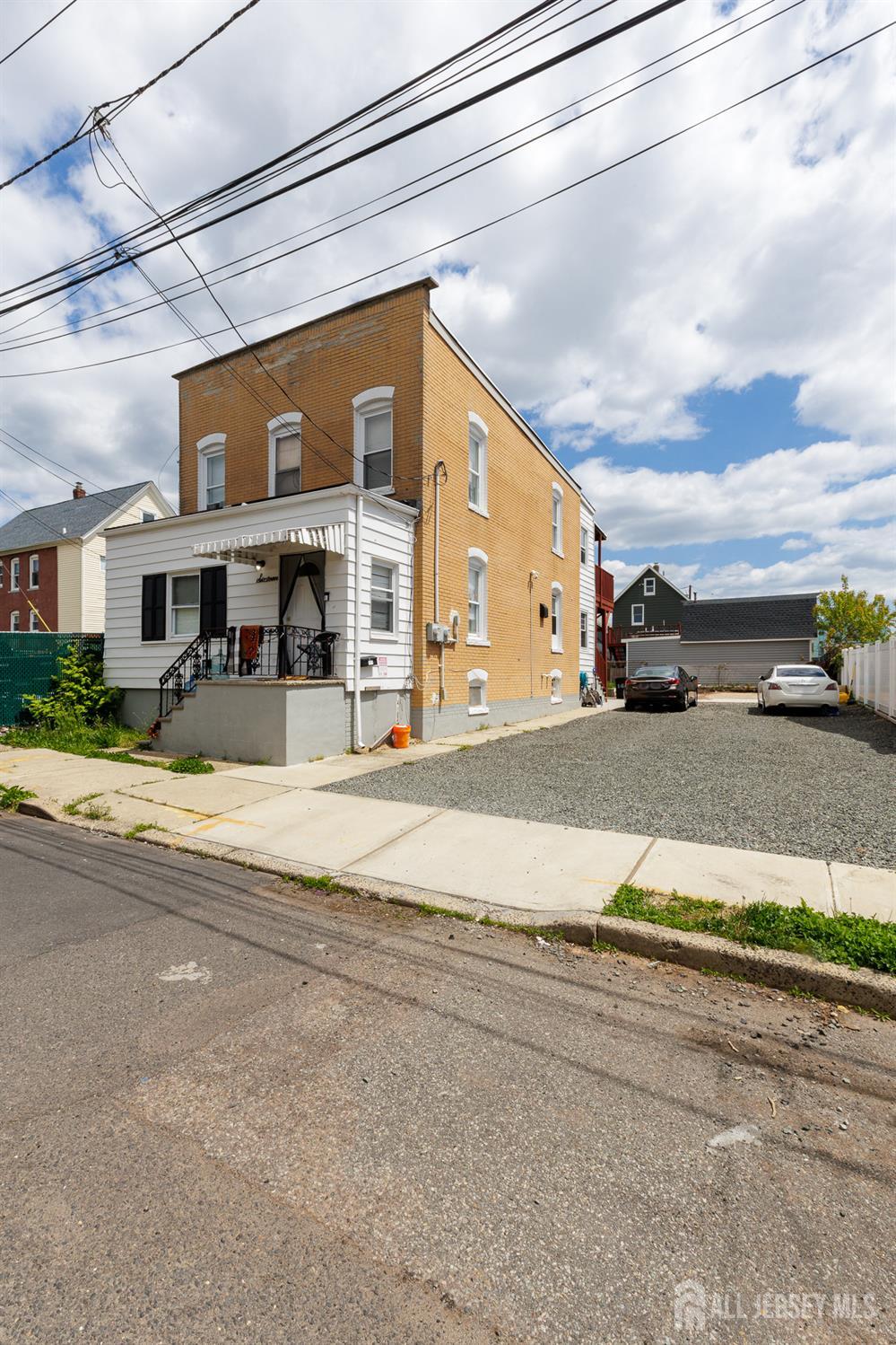 16 Somerset Street Carteret NJ 07008
