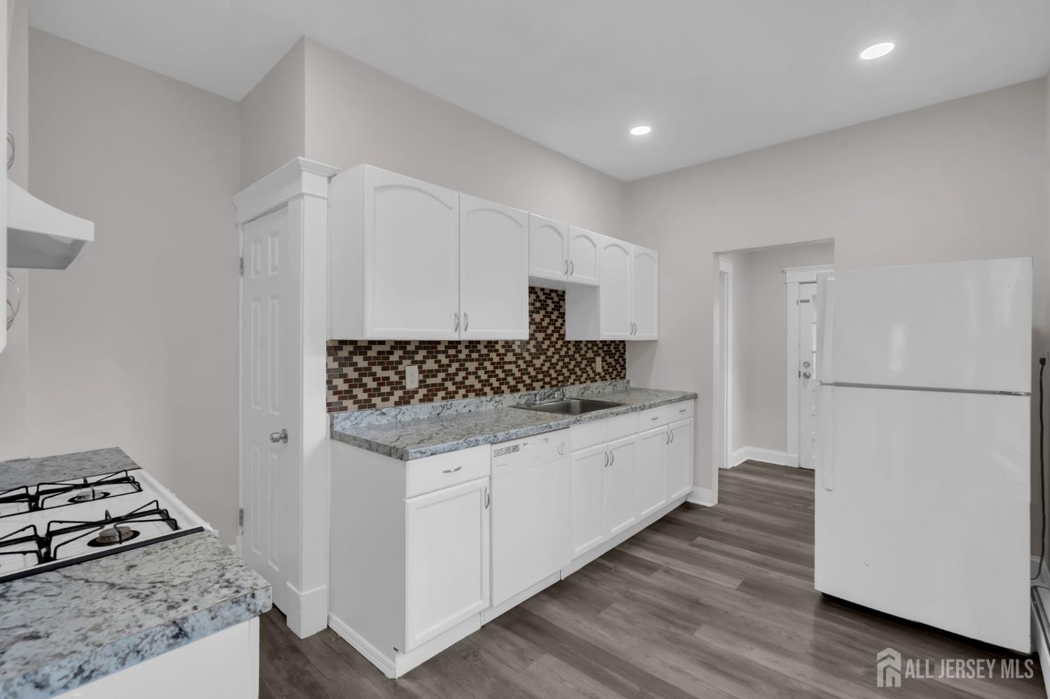28 Victoria Avenue Spotswood NJ 08884