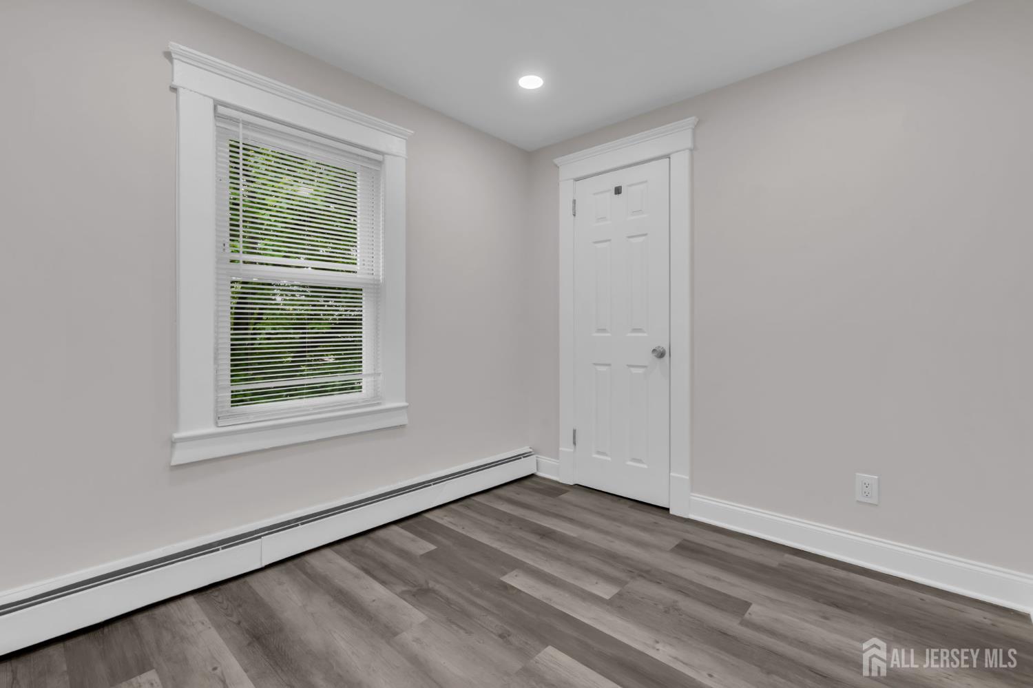 28 Victoria Avenue Spotswood NJ 08884