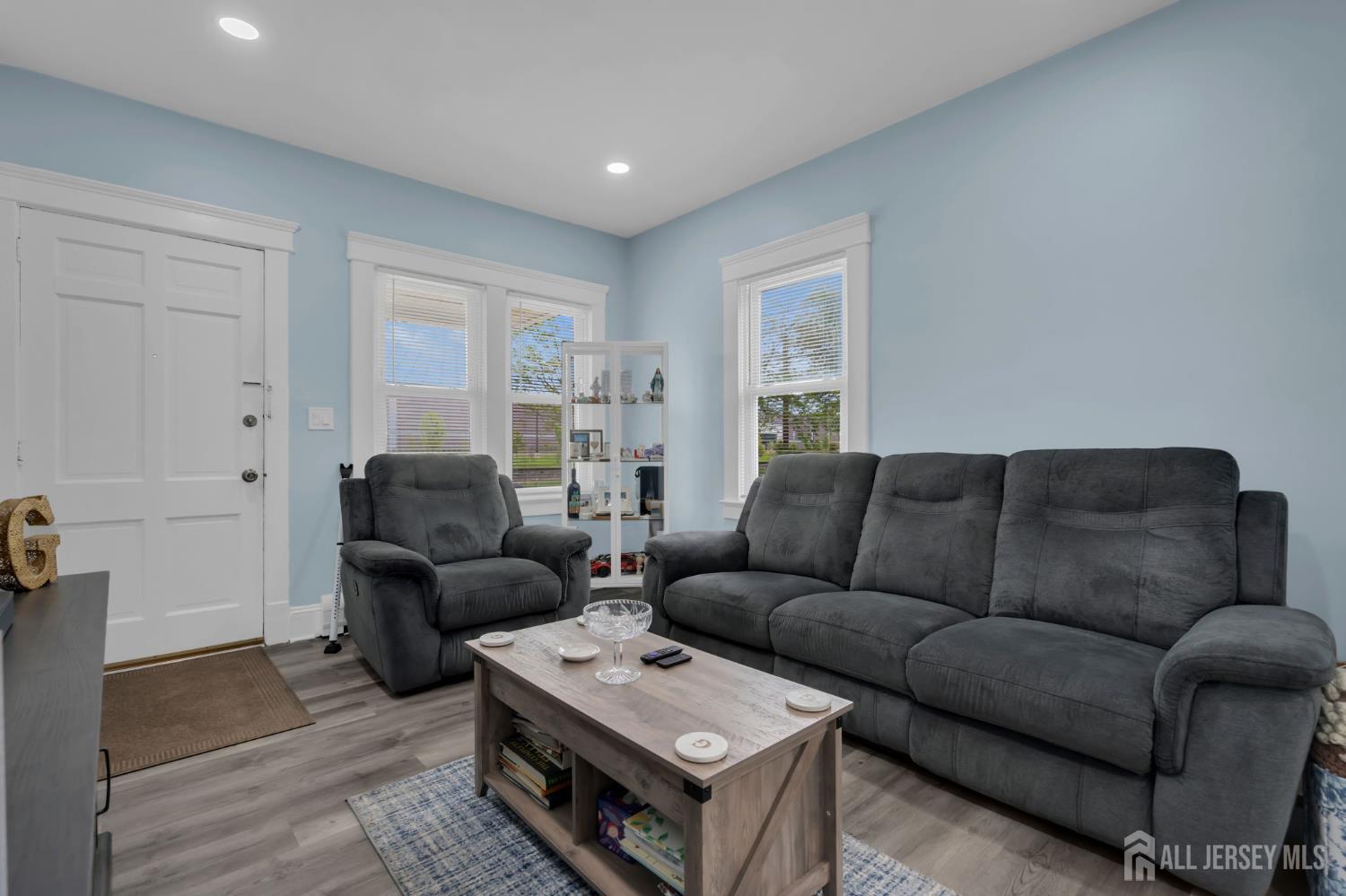 28 Victoria Avenue Spotswood NJ 08884